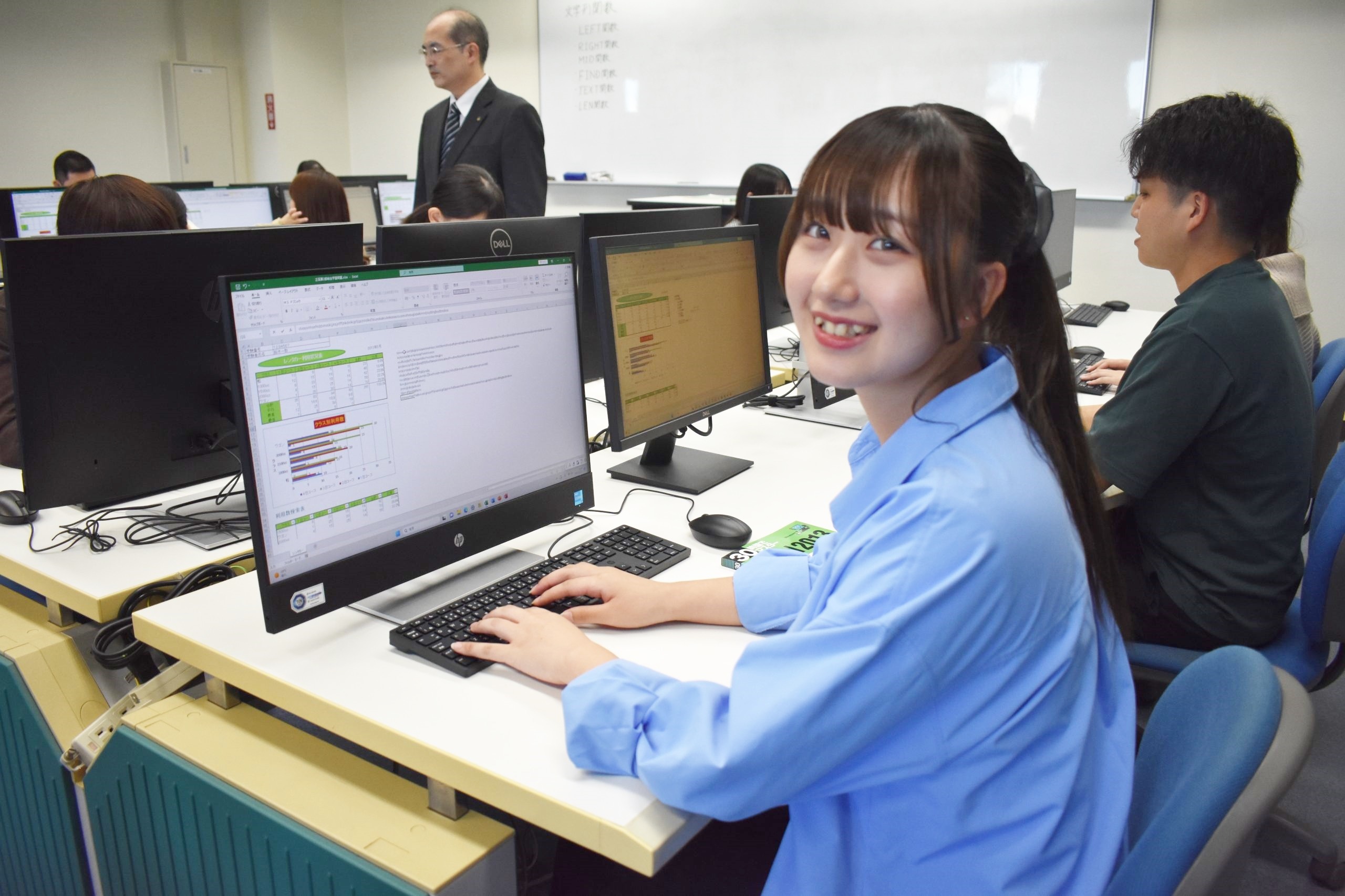 数多くのビジネス系資格に挑戦! 就職の幅が広がります。