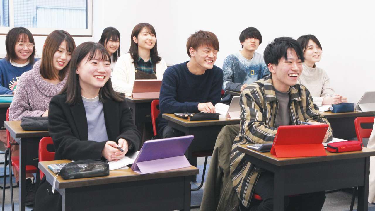 学科別ページメインビジュアル 経営ビジネス