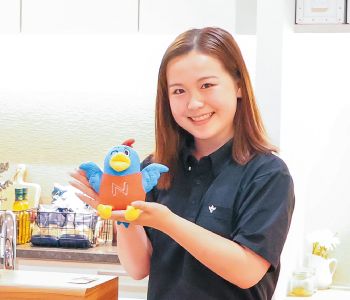 活躍する卒業生 法務ビジネス科01
