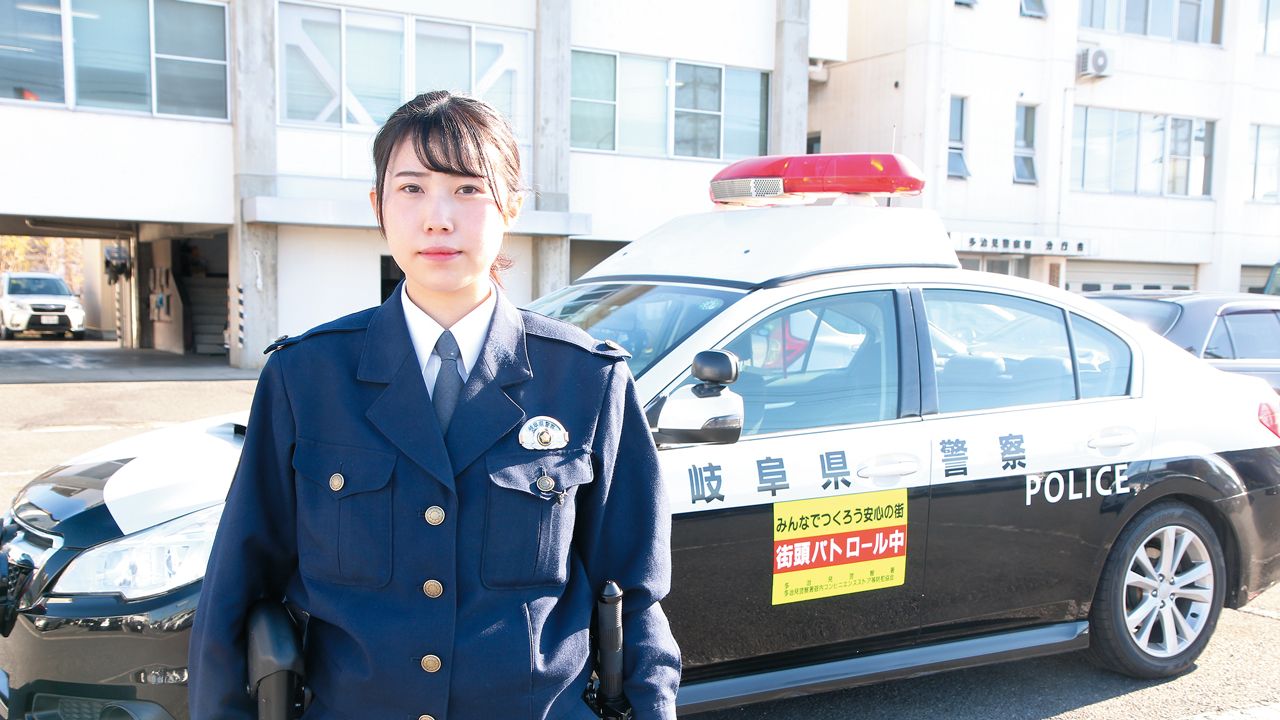 学科別ページメインビジュアル 行政法律 公務員
