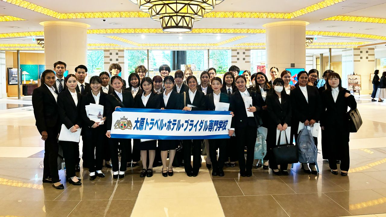 学科別ページメインビジュアル ホテル・ブライダル科 留学生